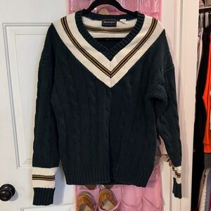 Stylish V-Neck Sweater for Men - Dark Green